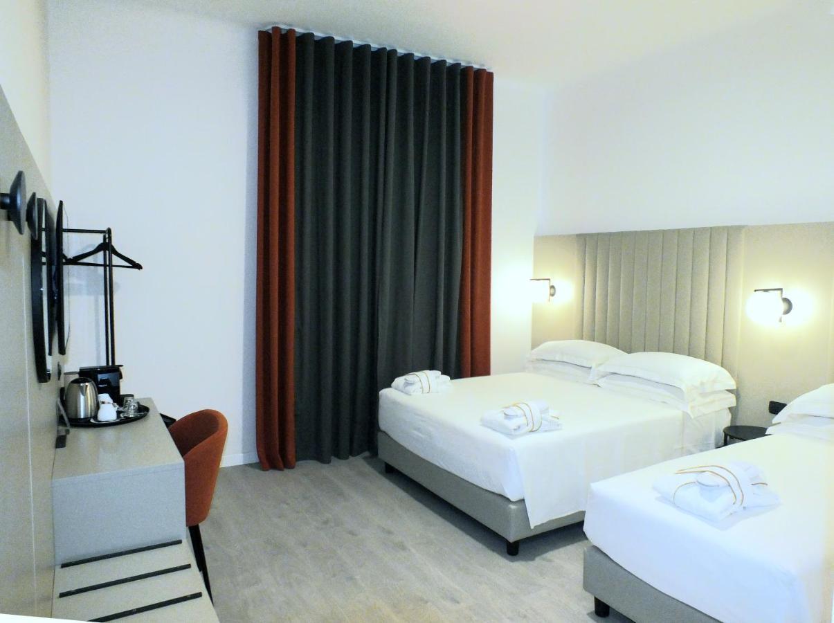 Bb Smarthotel Derose Hotell 4*