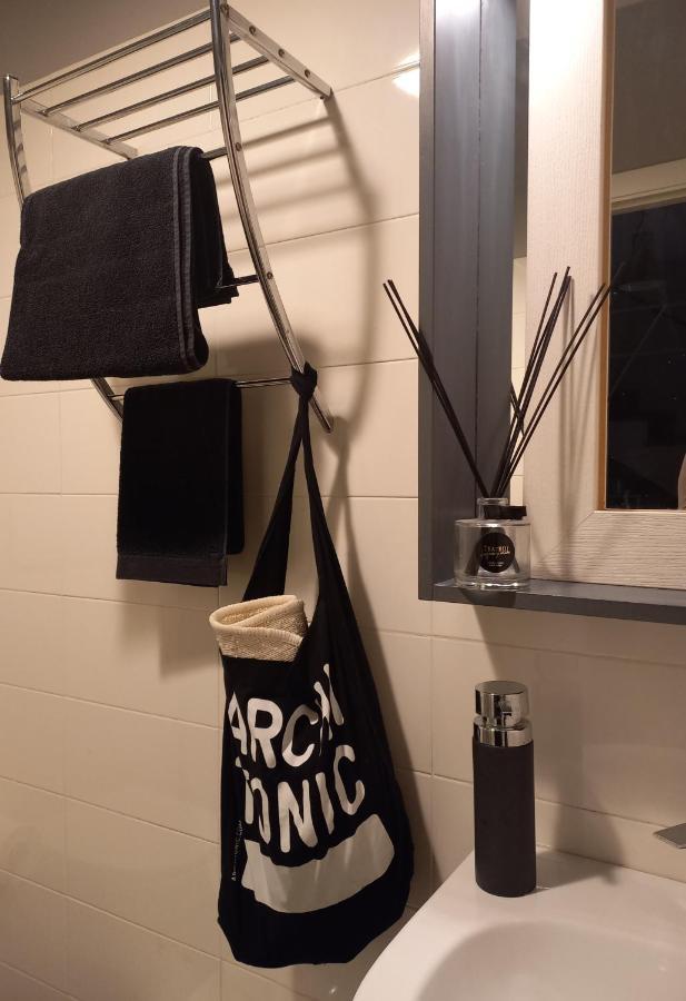 Appartement In Attico, Con Posto Auto Privato *