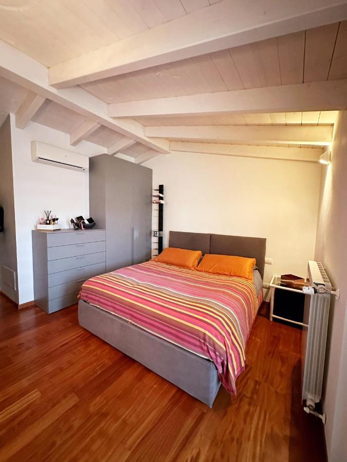 In Attico, Con Posto Auto Privato Appartement *