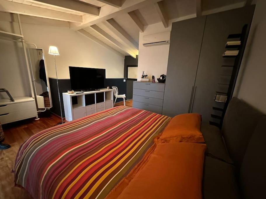 Appartement In Attico, Con Posto Auto Privato