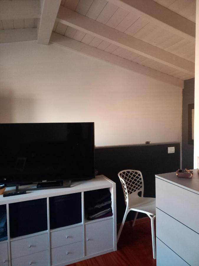 Appartement In Attico, Con Posto Auto Privato *