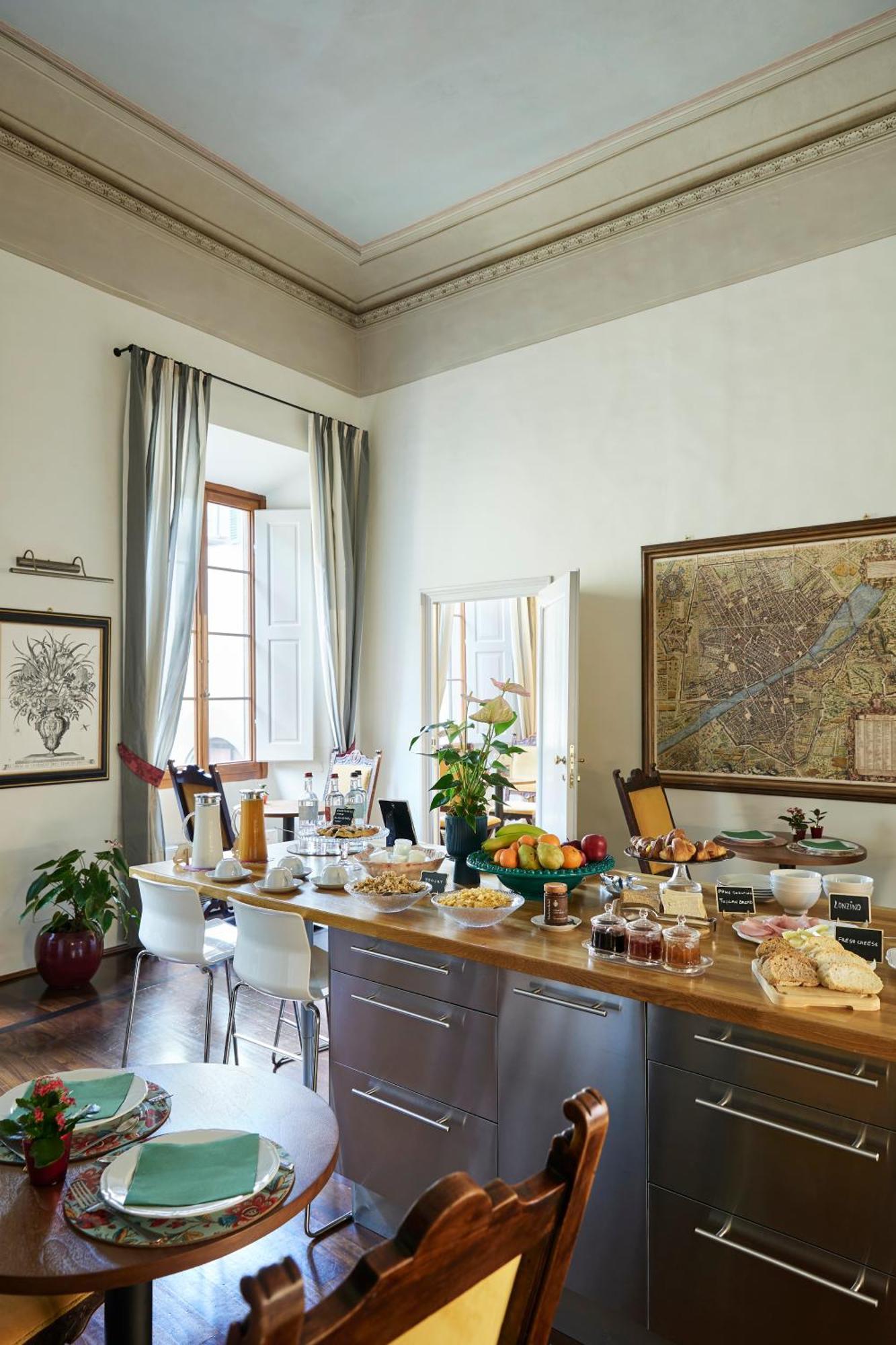 Peruzzi Urban Residences Bed & Breakfast