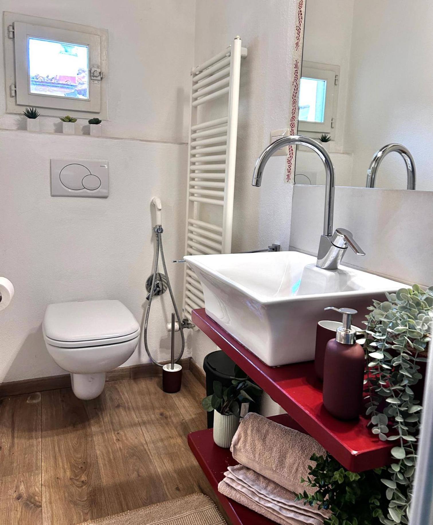 Characteristic In Santa Croce Appartement