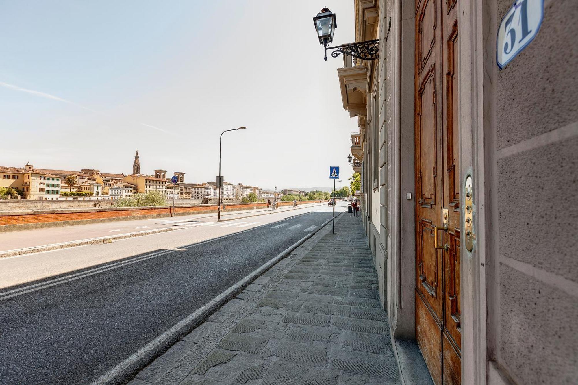 Serristori 31 Apartamento *