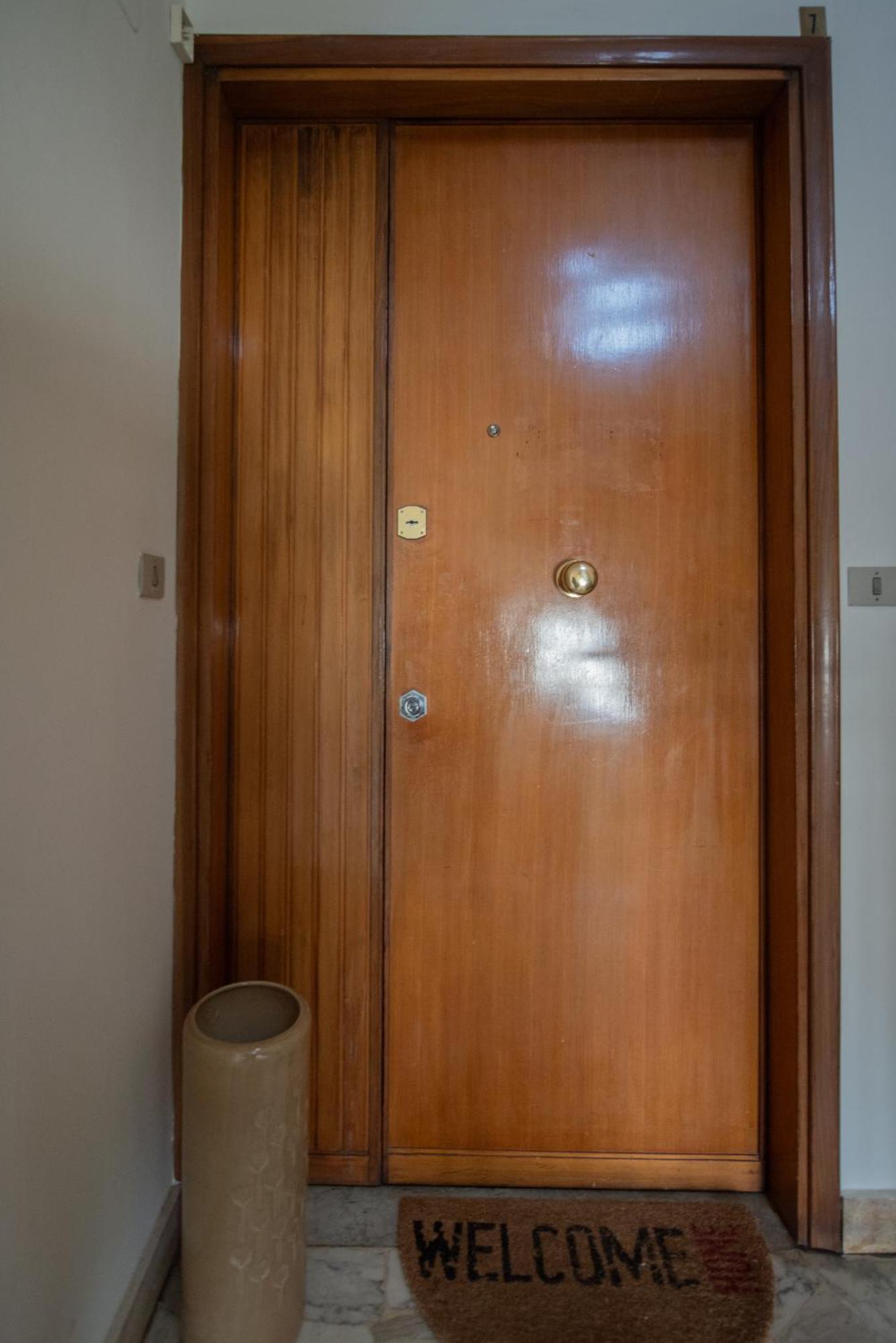 Artisti, Cozy Flat In Florença