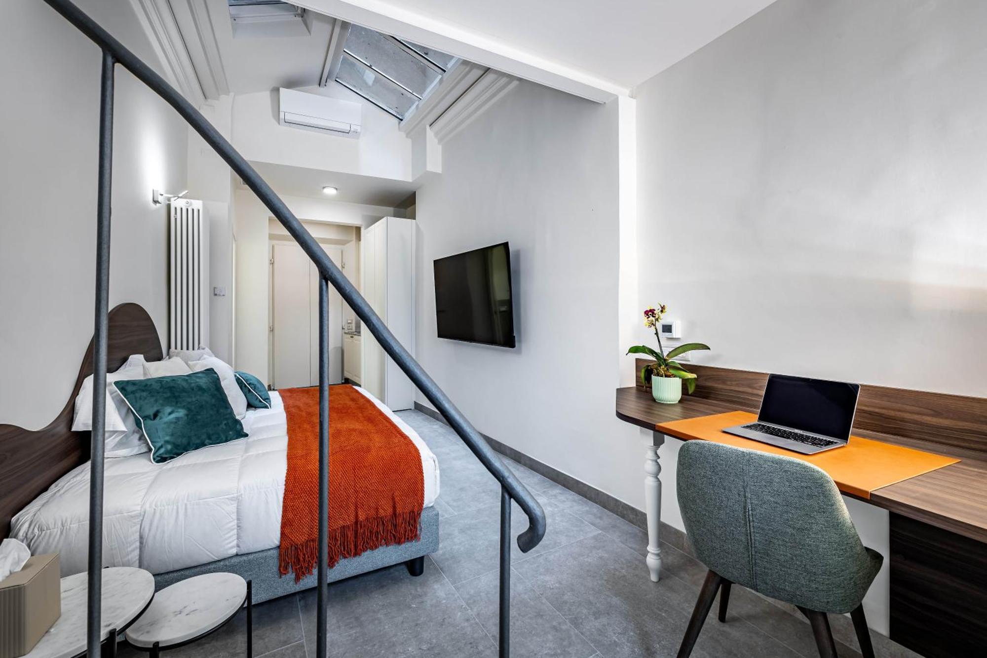 Dimora Collection - Le Corti - Boutique Luxury In A Restored 13th Century Convent, With Sauna And Gym (adults Only) * Firenze