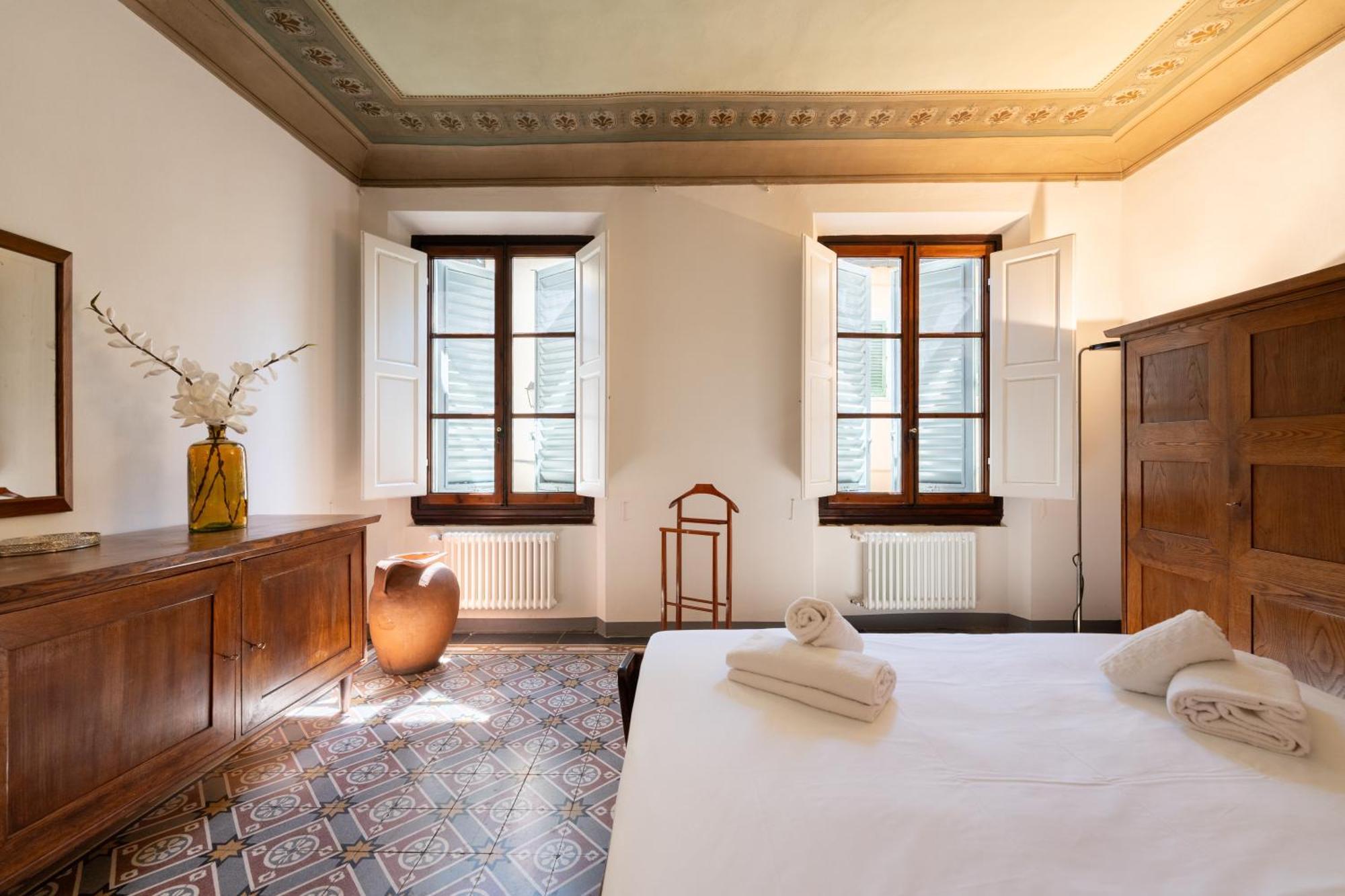 Keys Of Italy - Reparata Big 13 - 2 Bedrooms Florentine House Apartment Florence