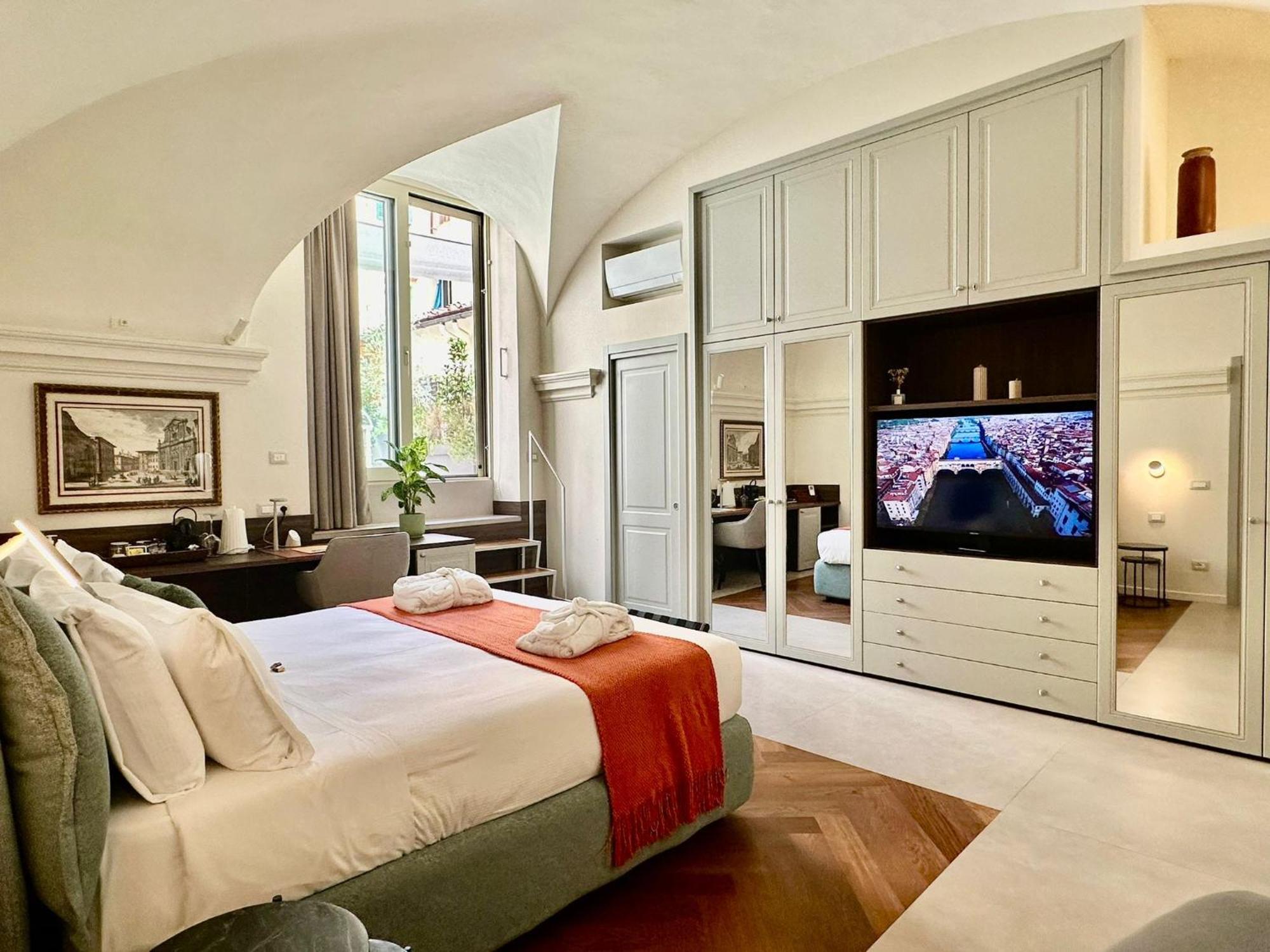 Dimora Collection - Le Corti - Boutique Luxury In A Restored 13th Century Convent, With Sauna And Gym (adults Only) Leilighetshoteller Firenze