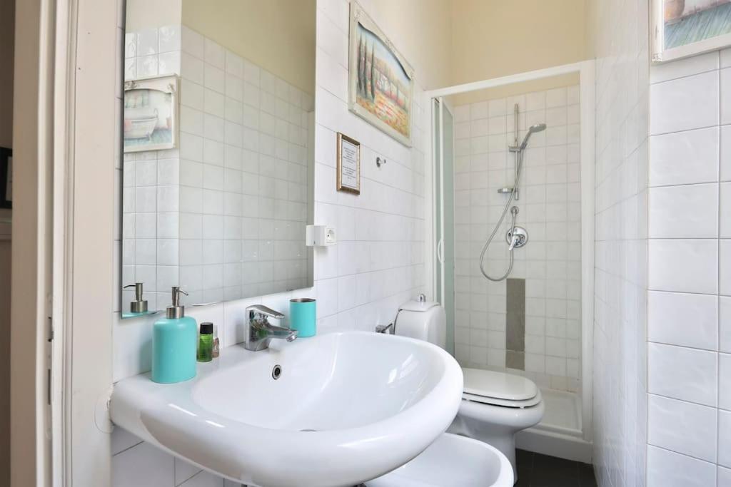 Spacious & Bright, Next To The Duomo Of Florence, Michelangelo, With Patio