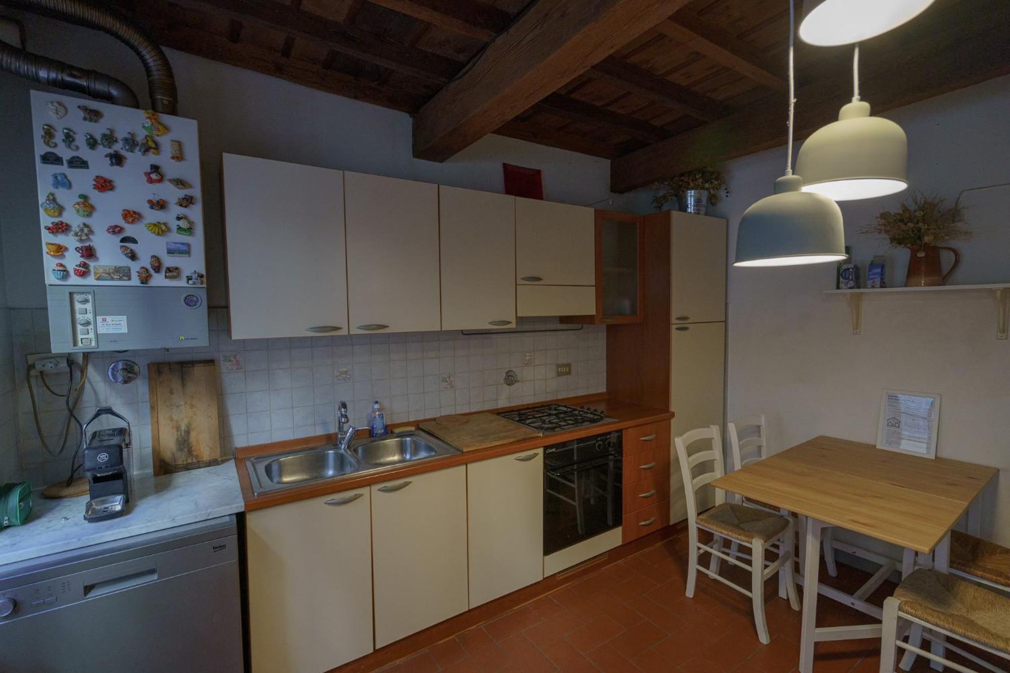 Traditional Florentine 1br Close To Piazza Santa Croce Florence