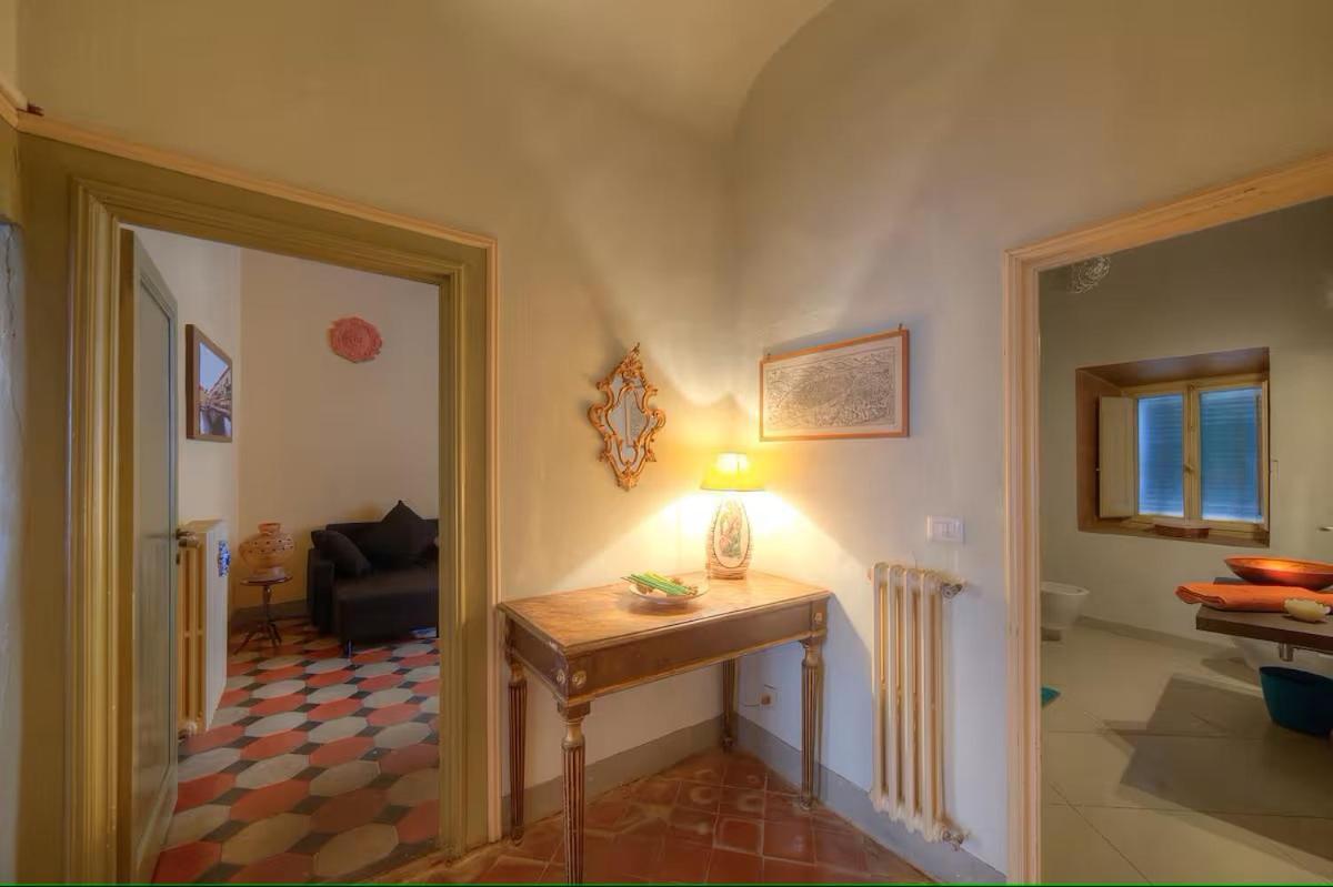 Appartamento Historical Building Charming *