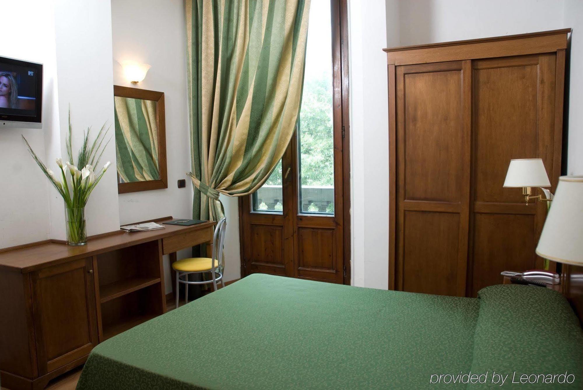 Golf Hotel