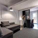 Mamo Florence - San Niccolò Apartment