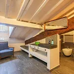 \'Belle Arti\' Stunning Apartment!!hosted by Sweetstay