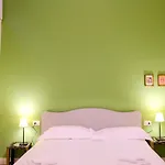 Splendid Two Room Suite