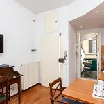 Piazza della Signoria-Rental in Rome