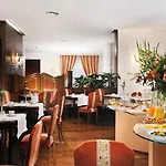 Hotel De La Ville
