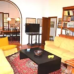 Villa Acacia