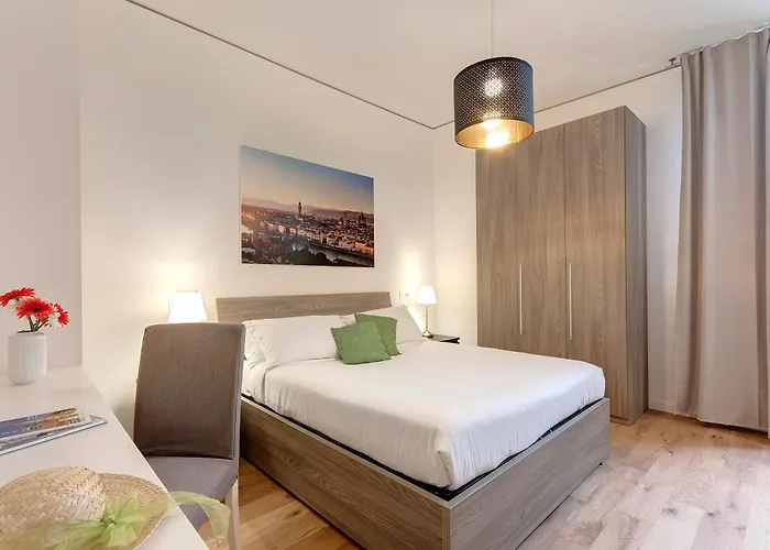 David & Buonarroti Apartments By Mamo Florence