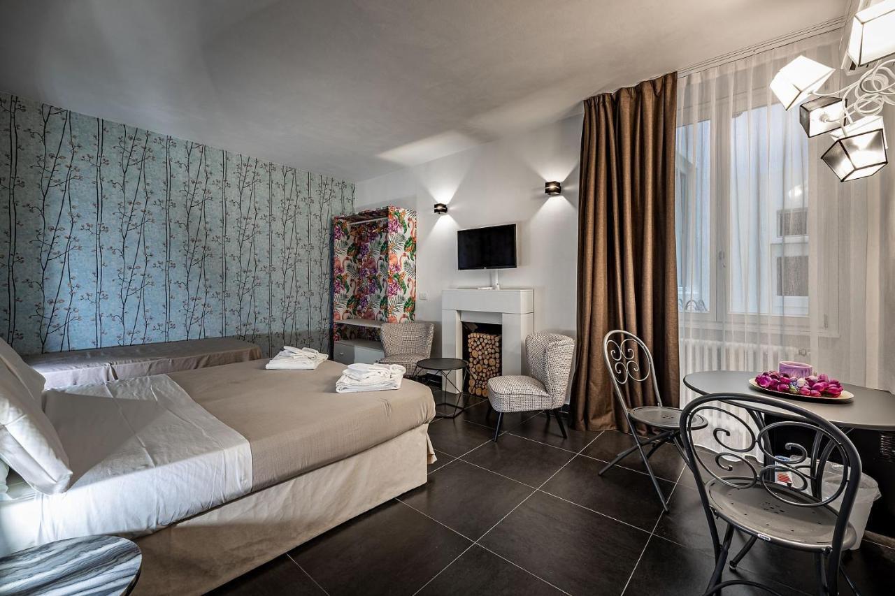 Residenza D'epoca Al Numero 8 Couette-café 3*