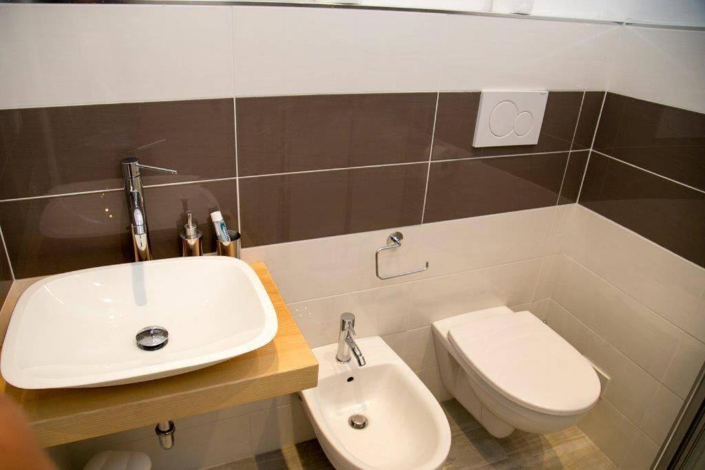 Giripaso Apartment