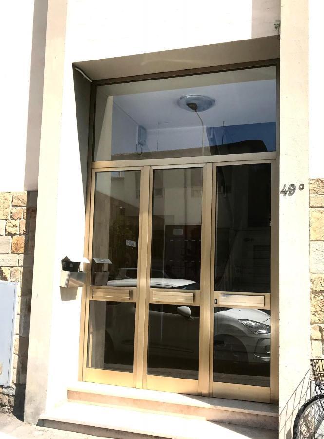 Locchi Suite_ Careggi/meyer/tramvia A Due Passi! * Firenze