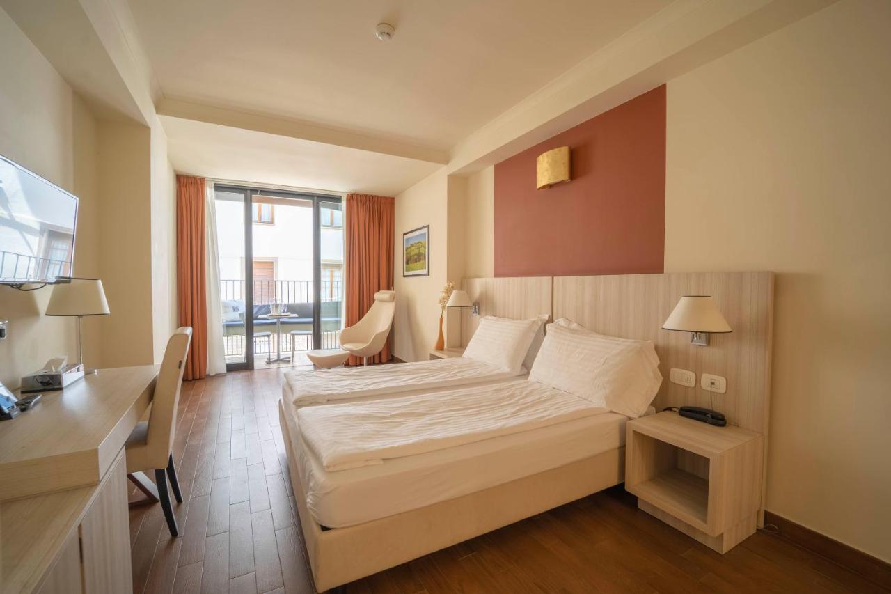 Della Signoria Hotel 3*