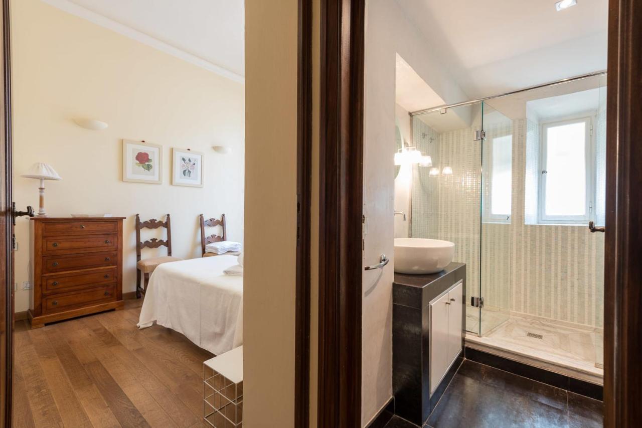 Charming 2bed Overlooking Duomo - Hosted By Sweetstay Firenze