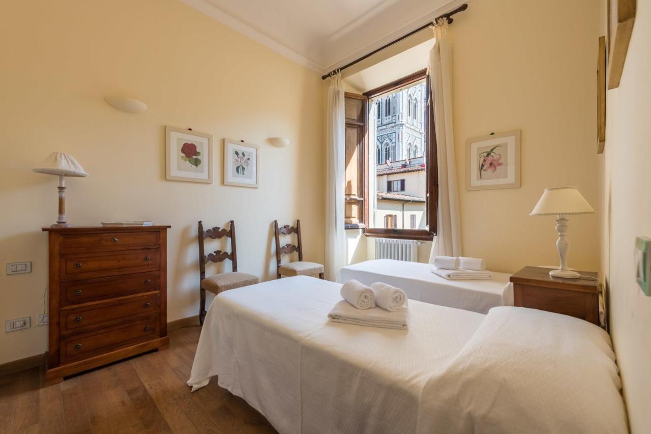 Charming 2bed Overlooking Duomo - Hosted By Sweetstay * Firenze