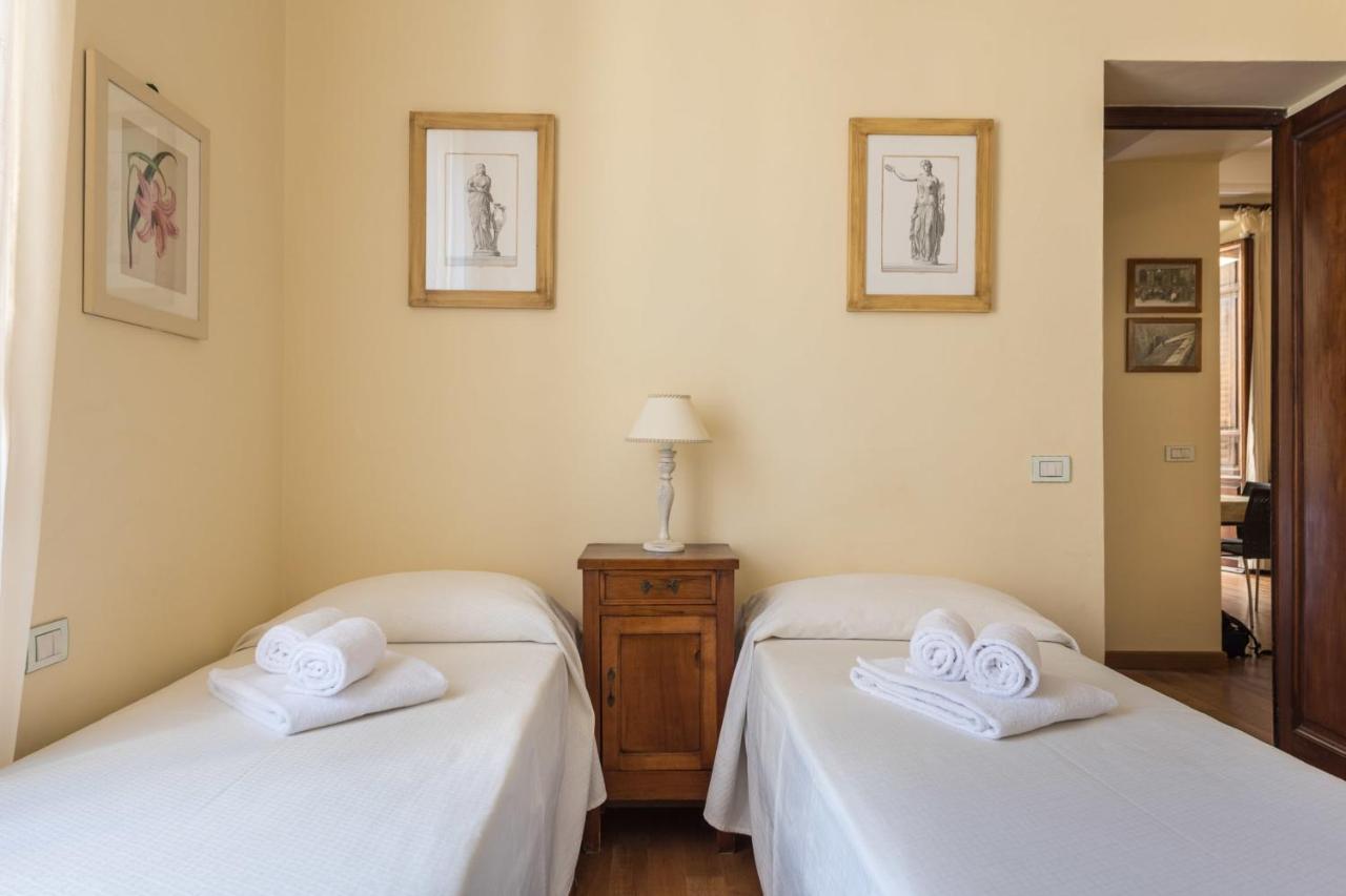 Charming 2bed Overlooking Duomo - Hosted By Sweetstay Firenze