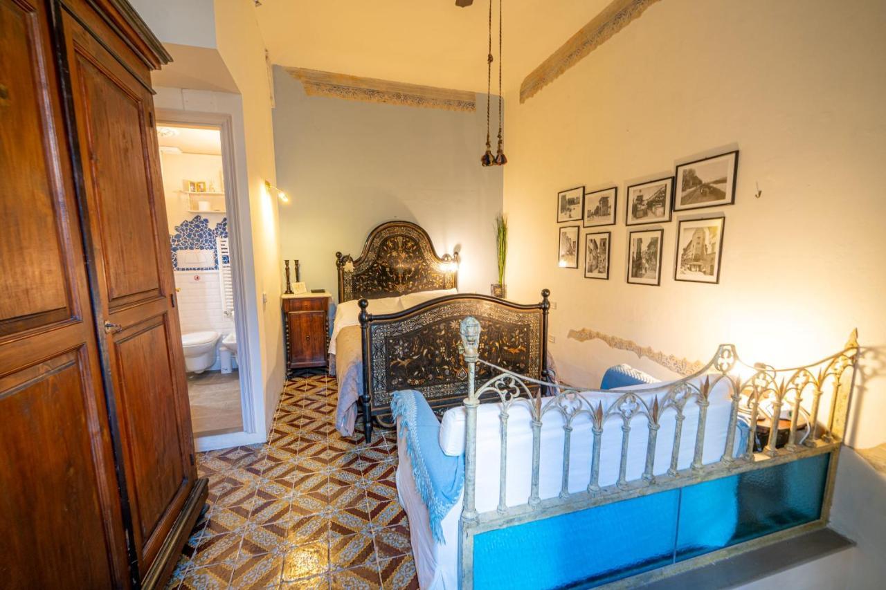 Relais&maison Grand Tour Couette-café 3*