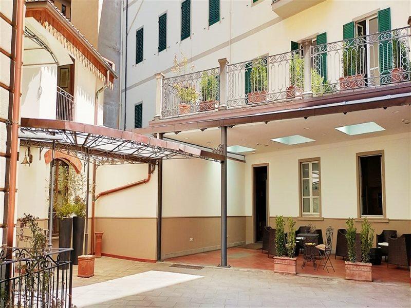Embassy Florence