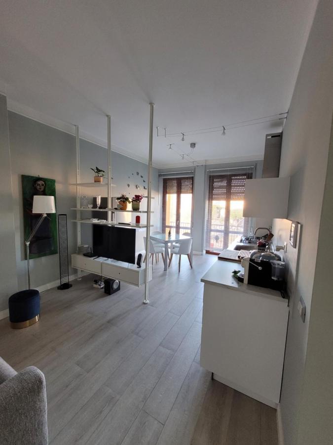 Fabio's Guesthouse&parking Leilighet *