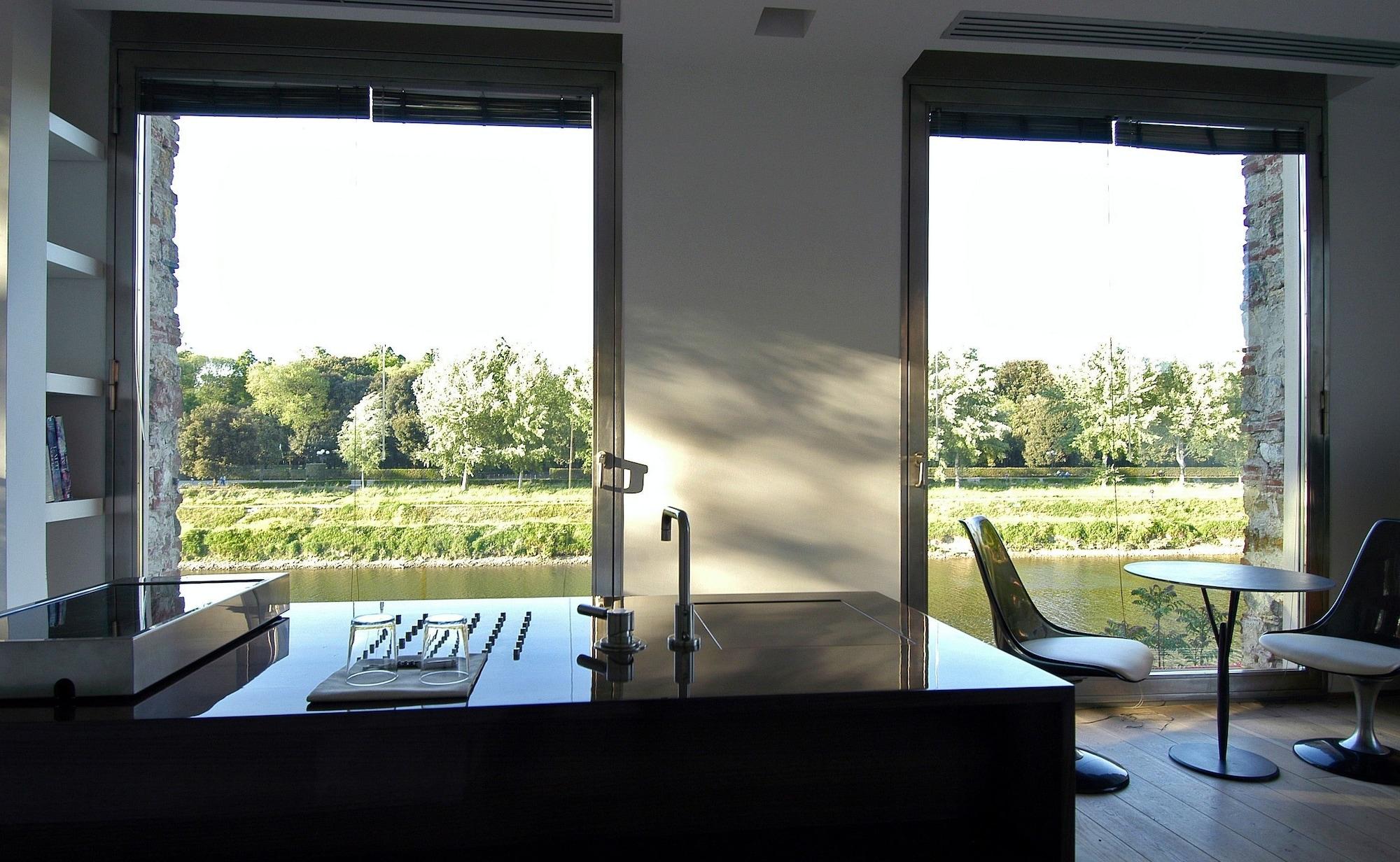 Aparthotel Riva Lofts 4*