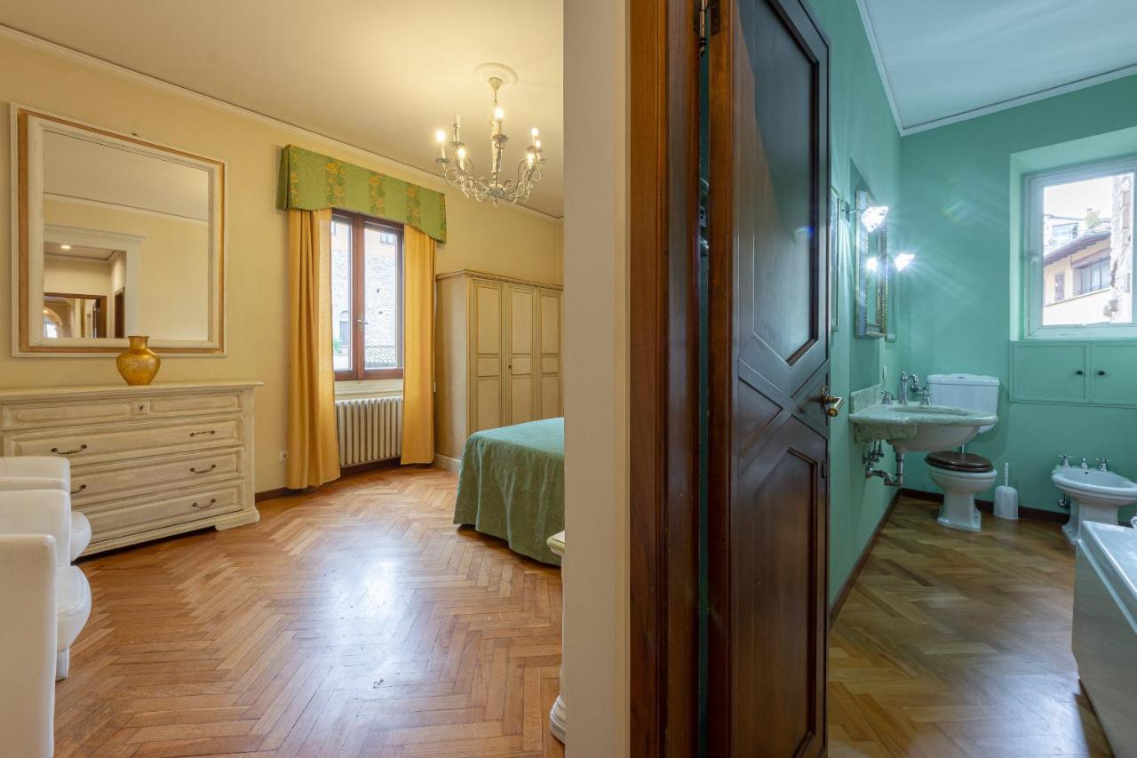 Ponte Vecchio 3 Bedroom Appartamento *