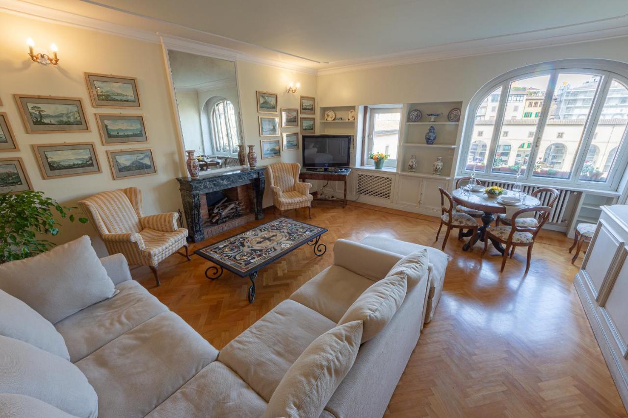 Ponte Vecchio 3 Bedroom Appartamento