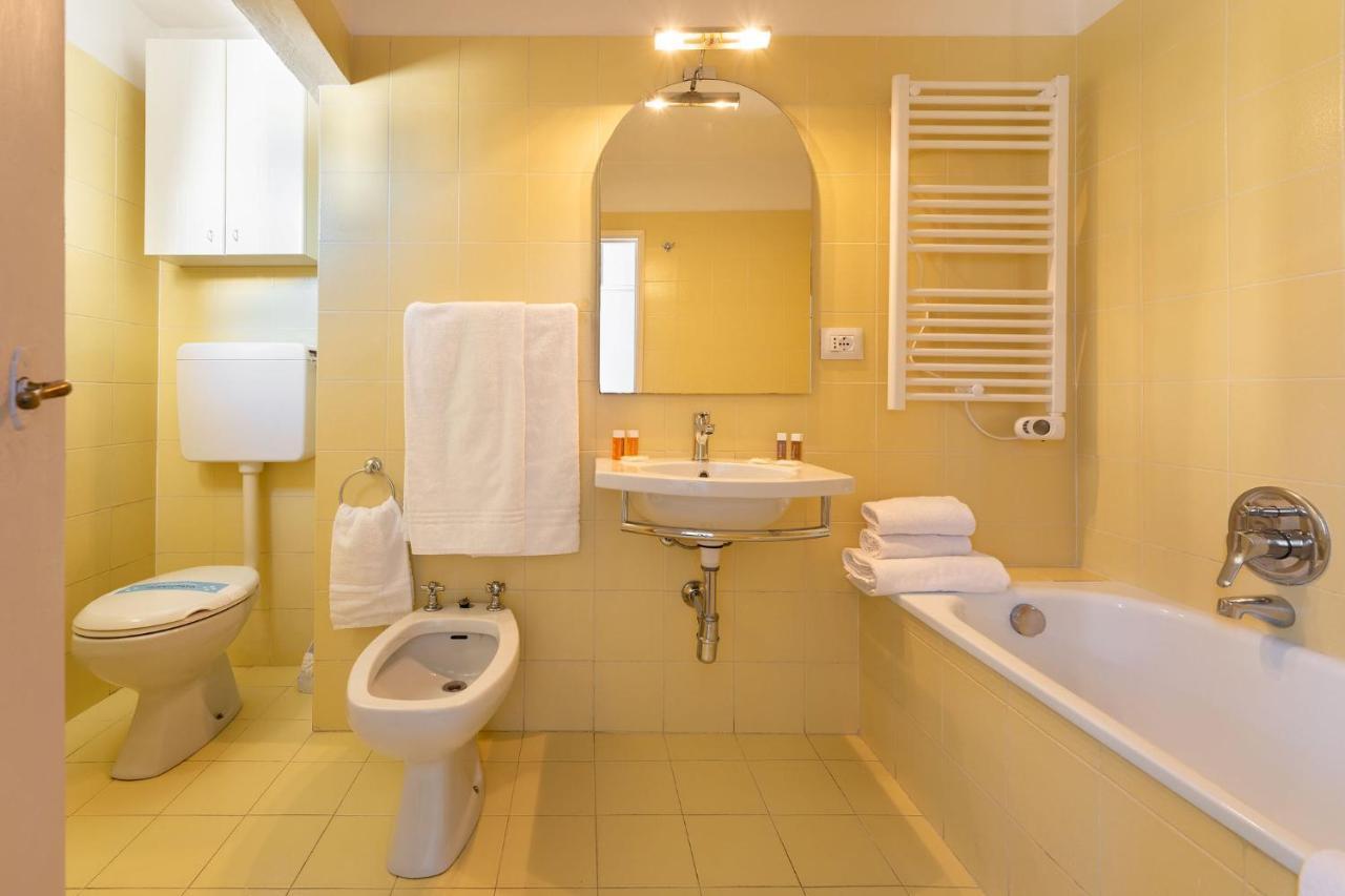 Borgo Santa Croce * Firenze