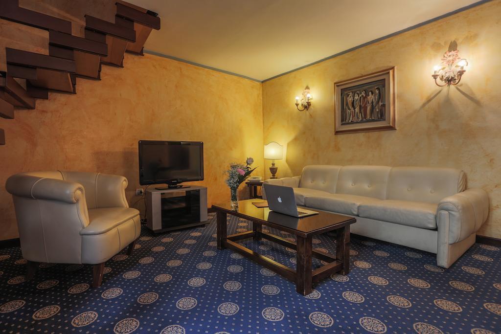 Hotel Croce Di Malta