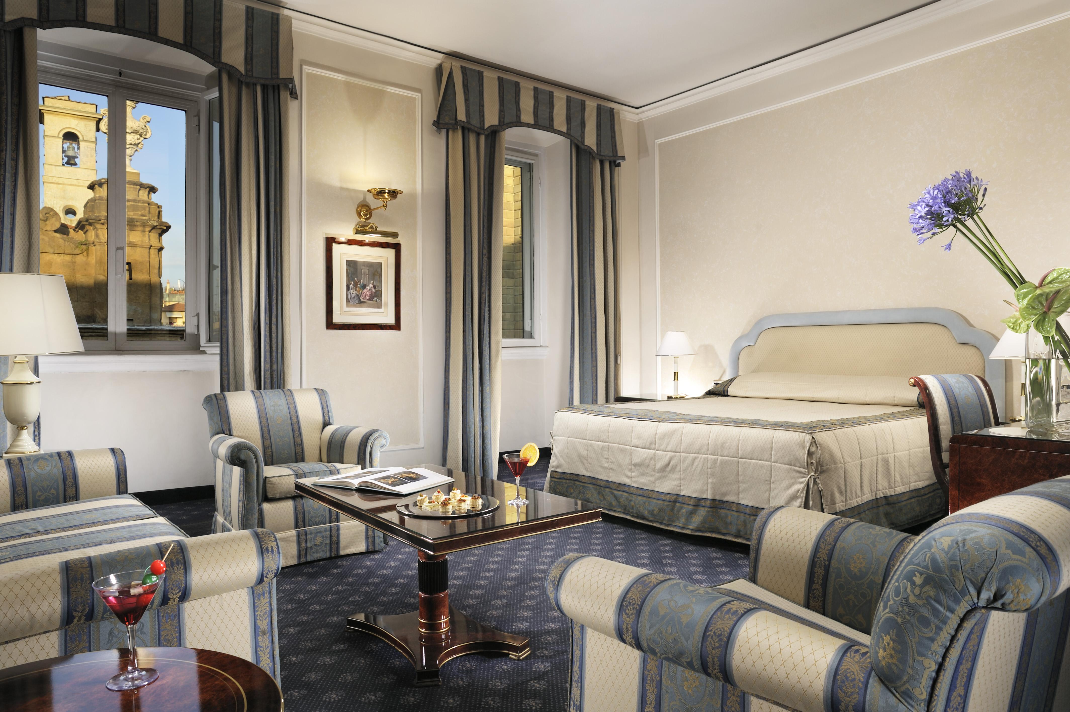 Hotel De La 4*