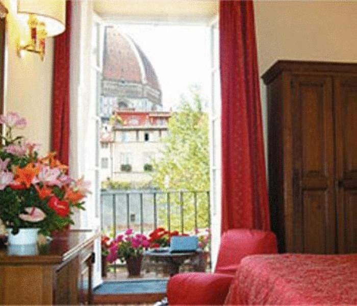 Hotel California 4*