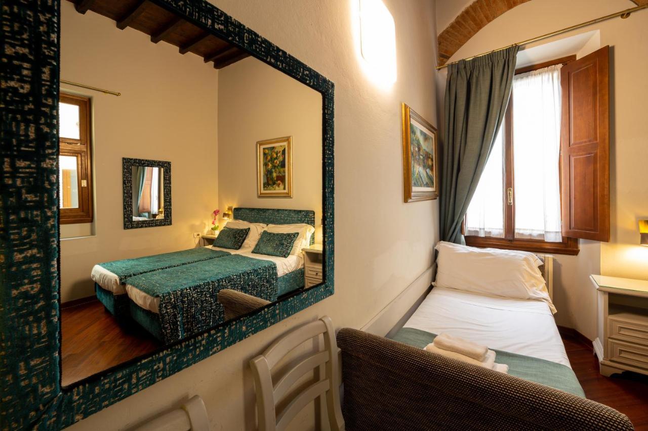 Hotell Maxim Axial 3*