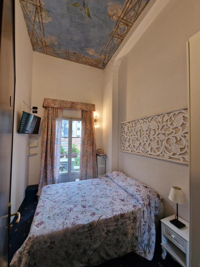Arcobaleno Guest house Florence