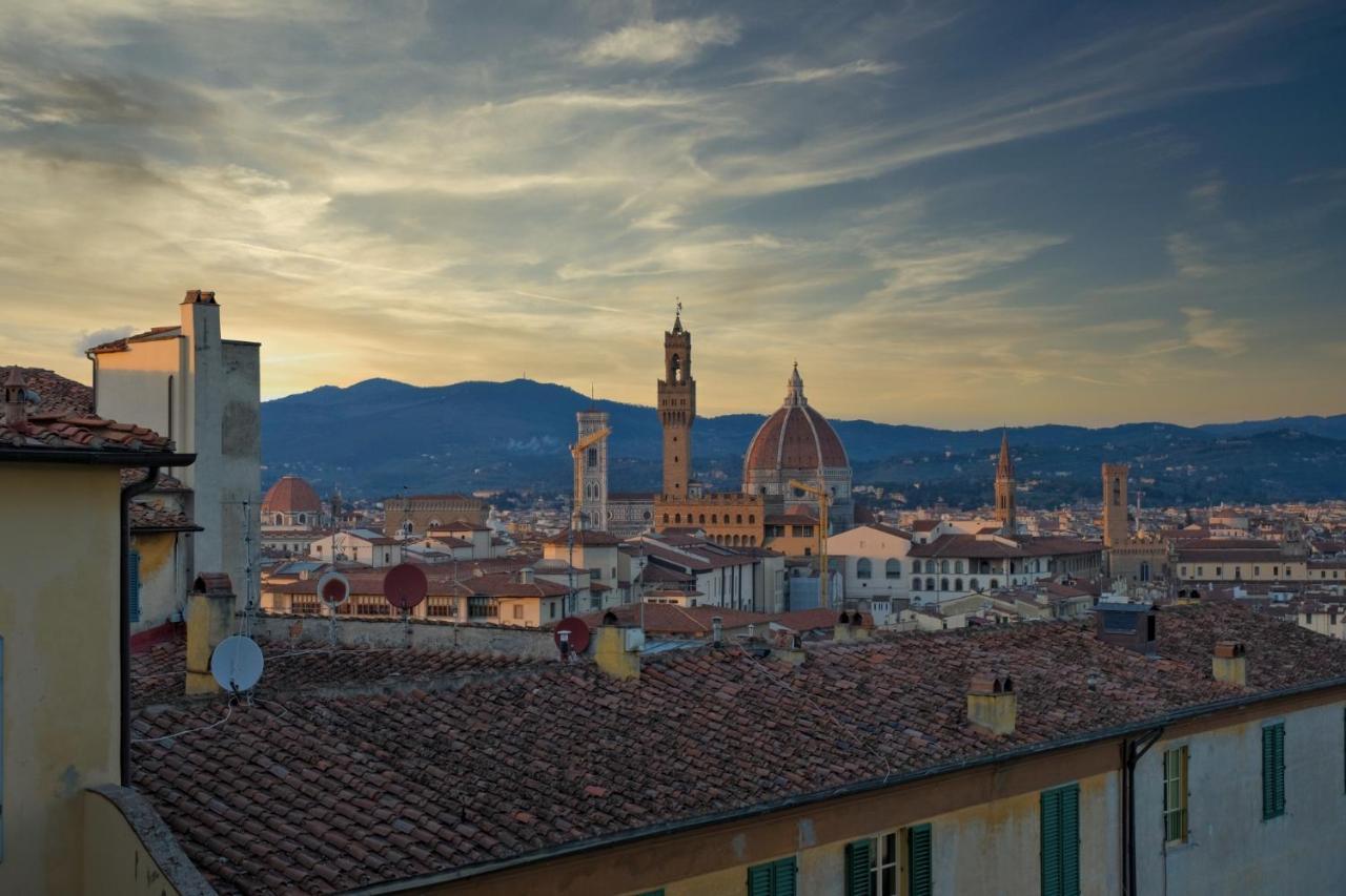 By Frances Lejlighed Firenze