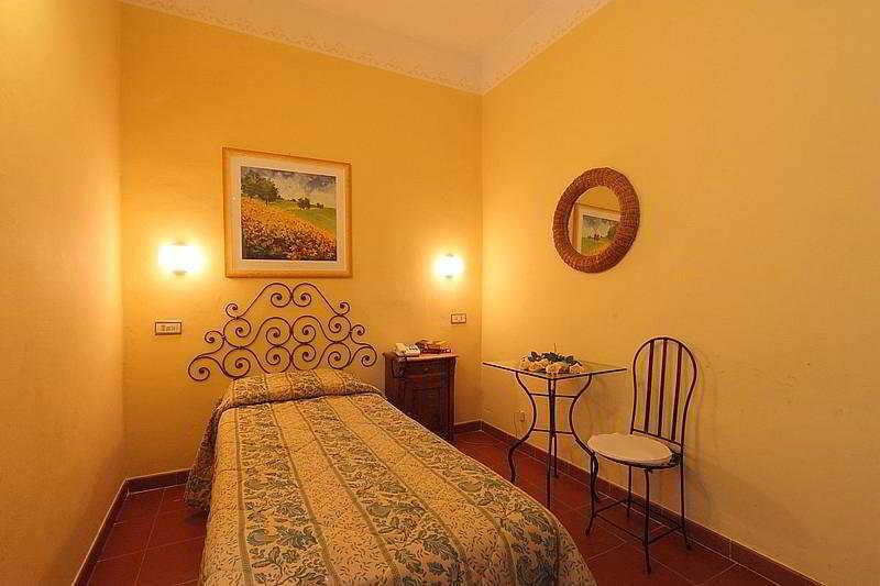 Genesi Hotell