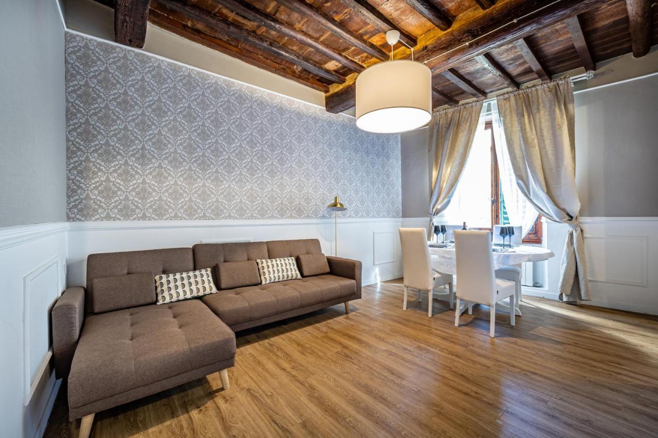 Florentine Experience In Santa Croce Firenze