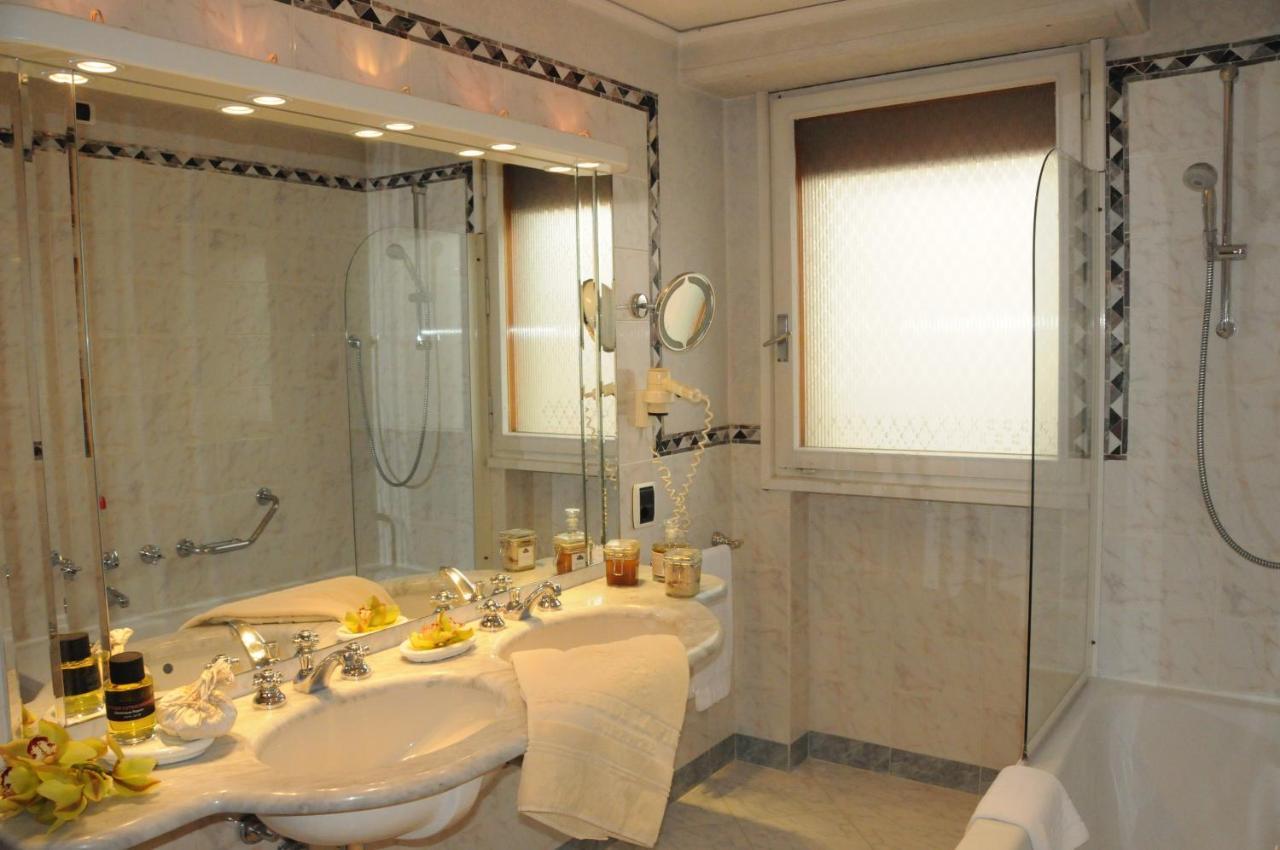 De La Hotel 4*