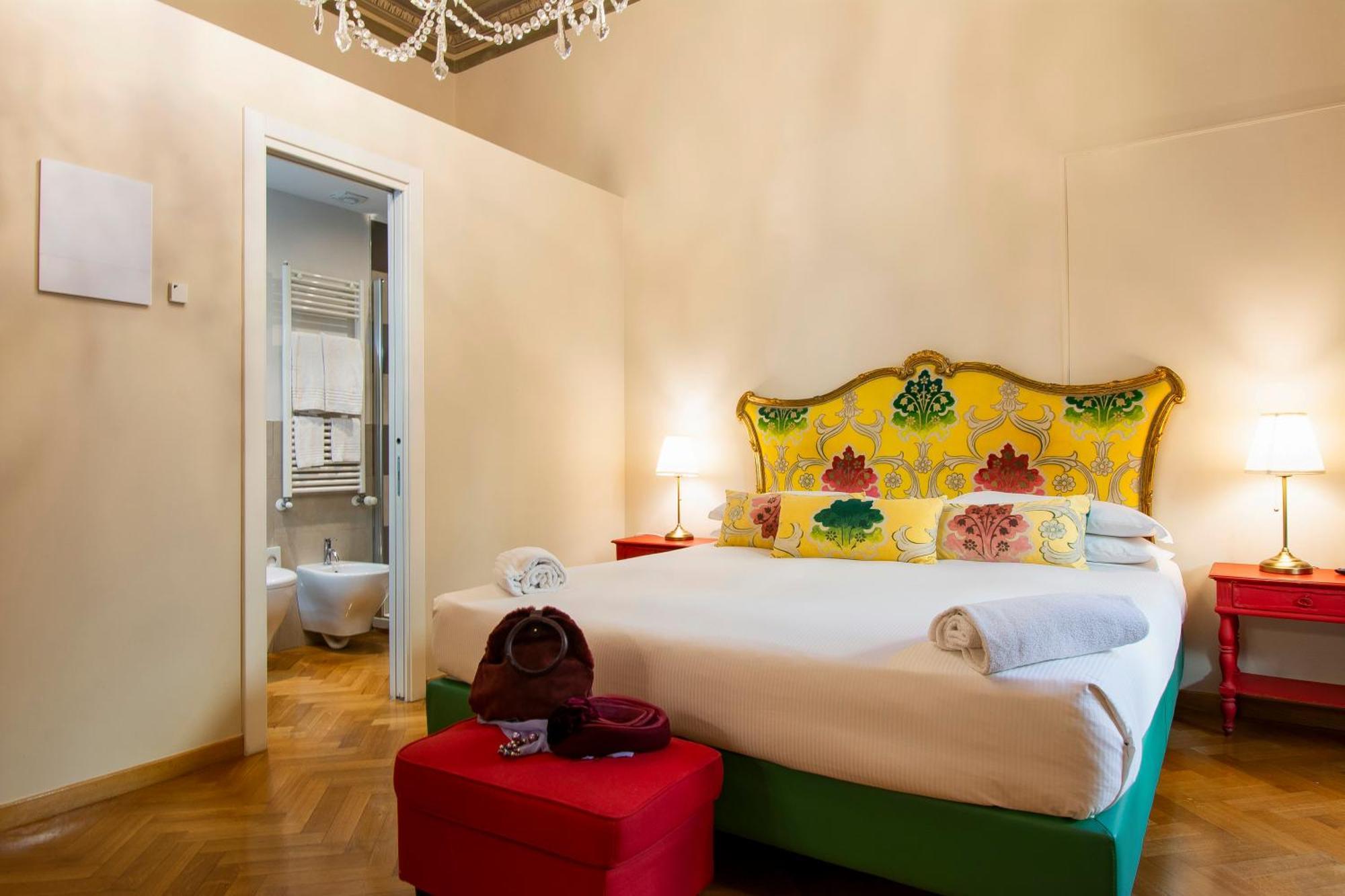 Bed & Breakfast N4u Firenze