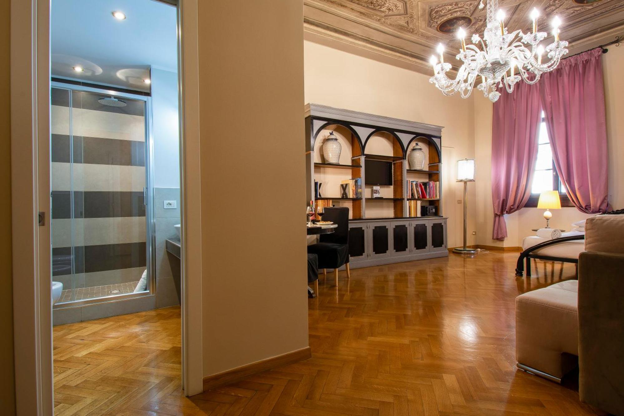 Bed & Breakfast N4u Firenze