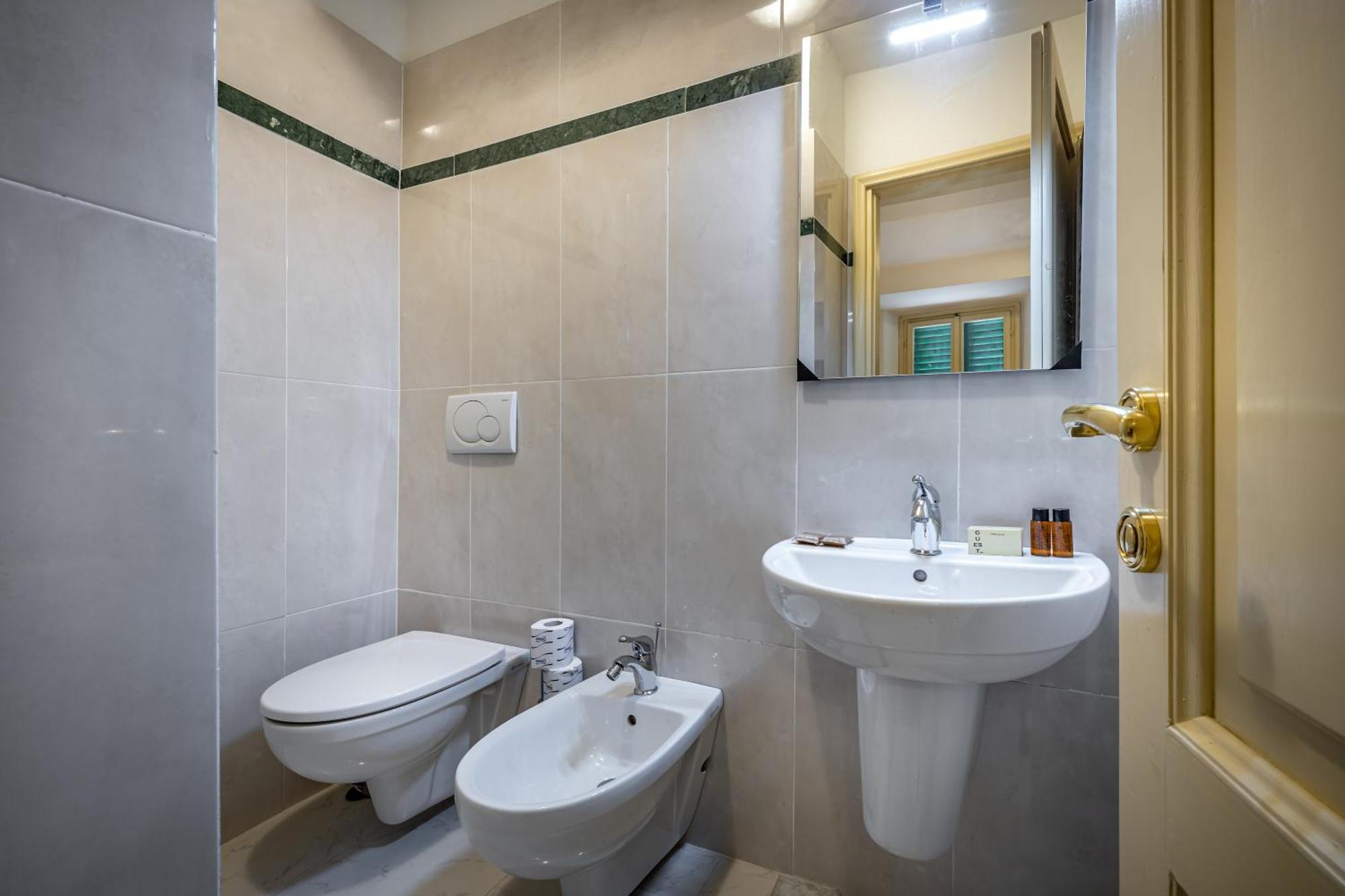 Yid Agnolo Three Bedroom In Lejlighed
