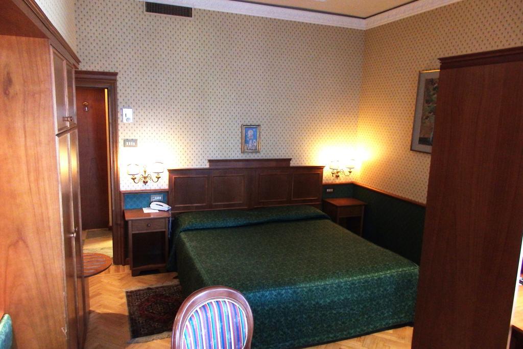 Belvedere Hotell 4*